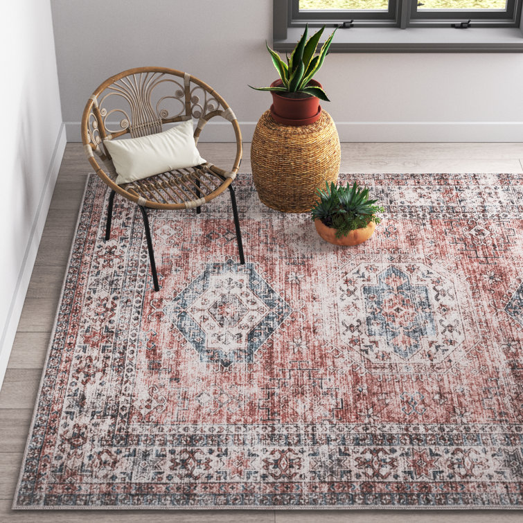 Eckhoff Machine Washable Faded Vintage Area Rug in Ivory/ Red/ Blue